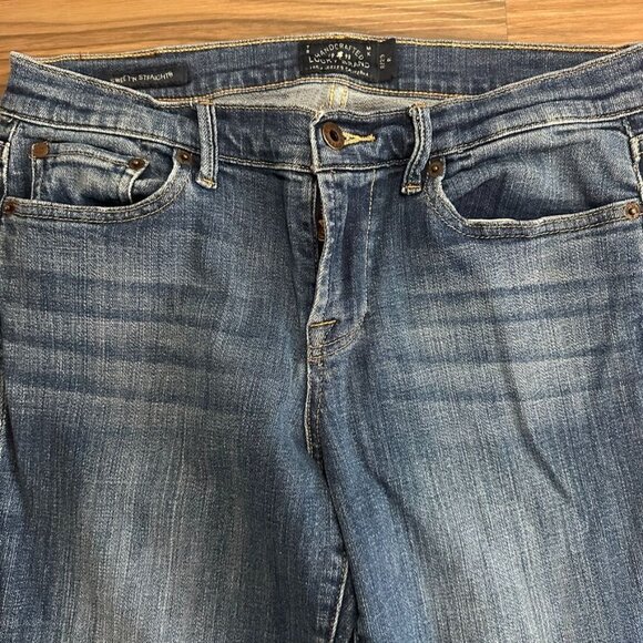 Lucky Brand Sweet n Straight Jeans Size 8  Inseam 31 Medium Wash - Picture 5 of 12